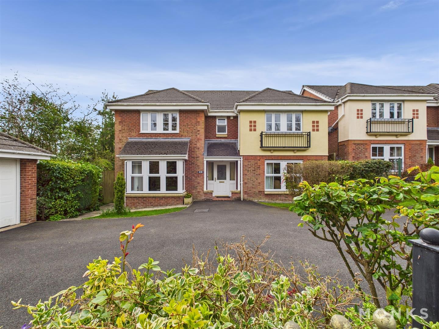 28 Bentley Drive, Oswestry, SY11 1TQ For Sale